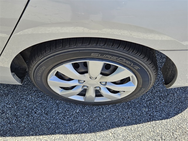 2019 Nissan Sentra S photo 6