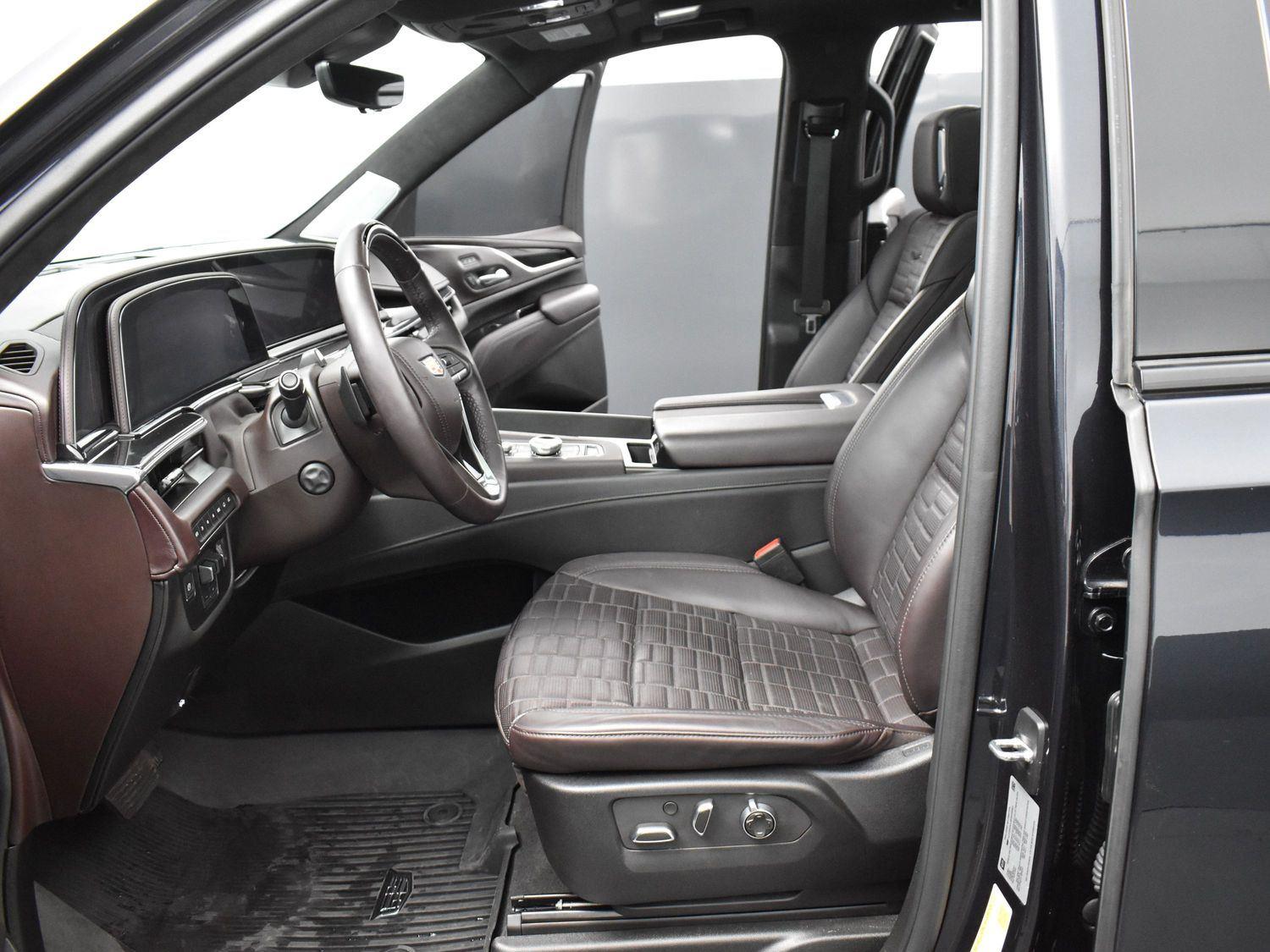 2024 Cadillac Escalade Sport Platinum photo 14