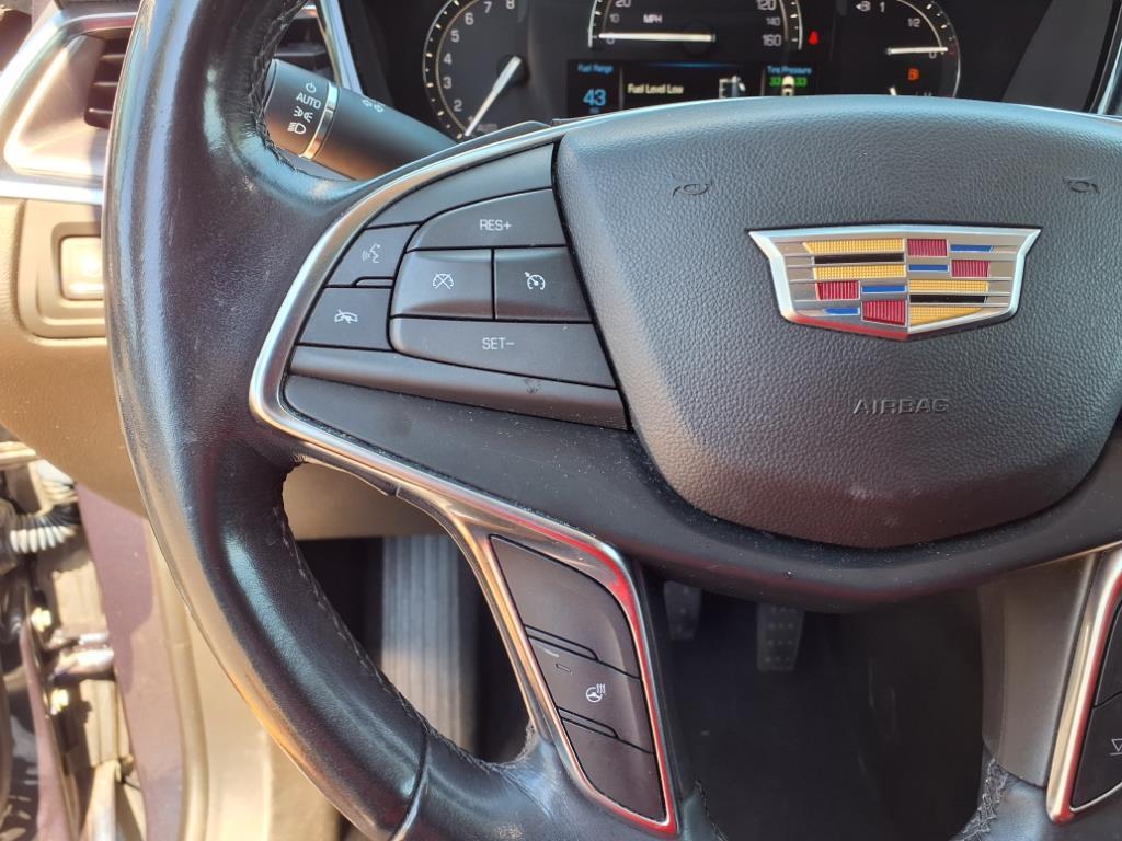 2018 Cadillac XT5 Luxury photo 12