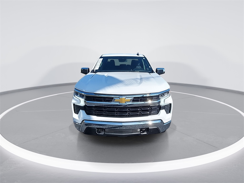 2024 Chevrolet Silverado 1500 LT photo 3