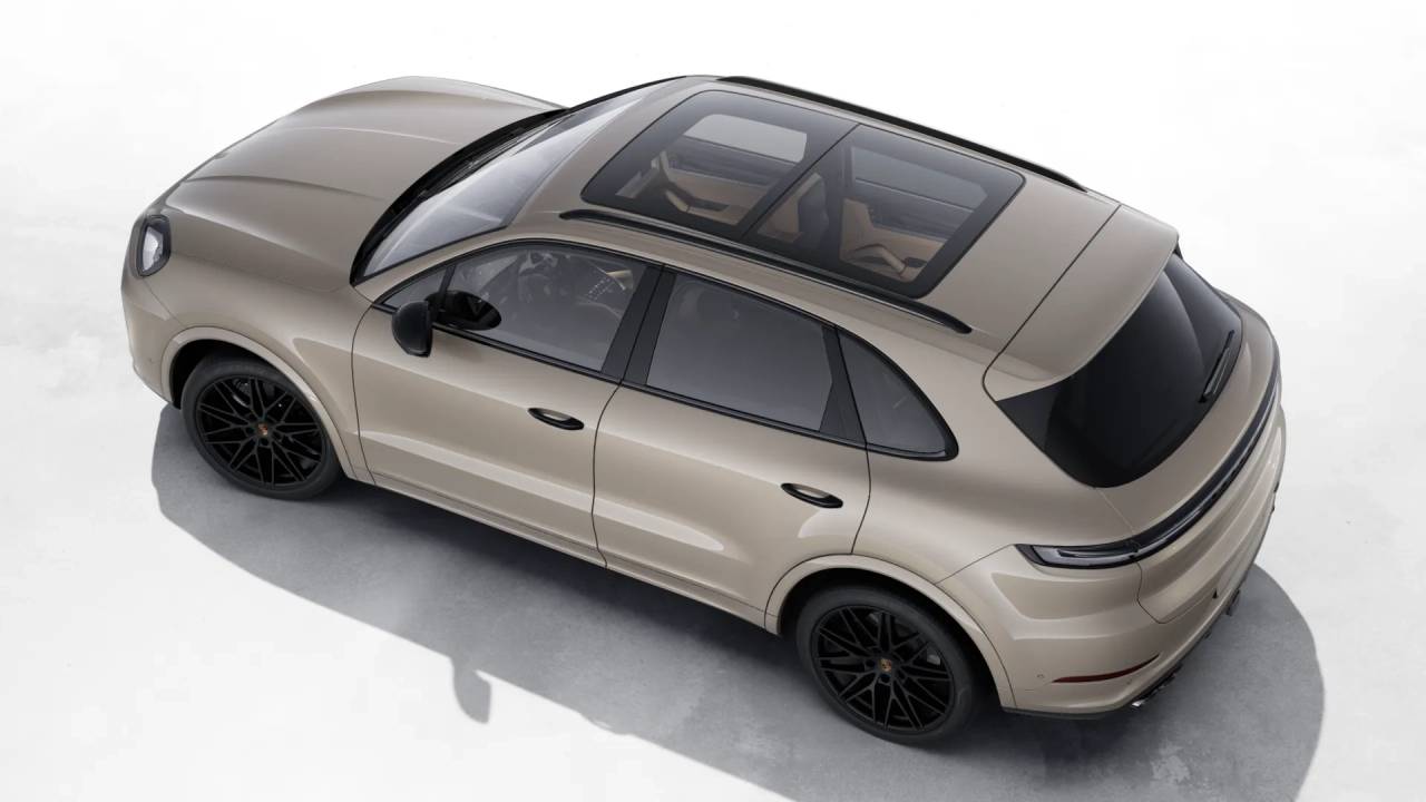 2026 Porsche Cayenne photo 4