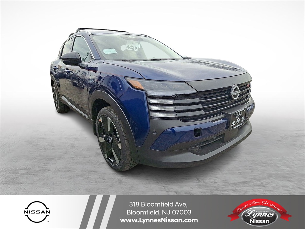 2026 Nissan KICKS SR AWD's photo