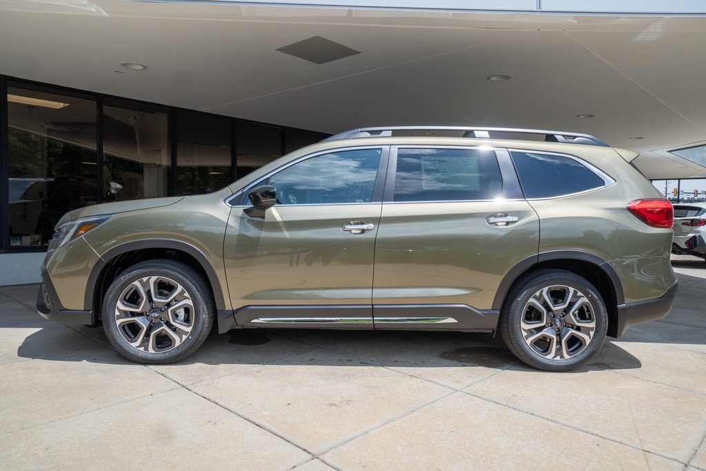 2025 Subaru Ascent Touring photo 4