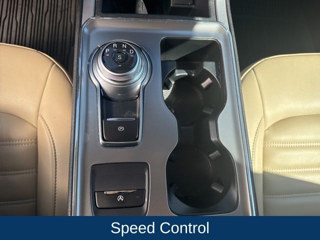 2022 Ford Edge SEL photo 21