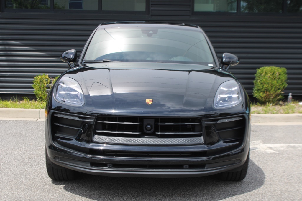 2024 Porsche Macan photo 10
