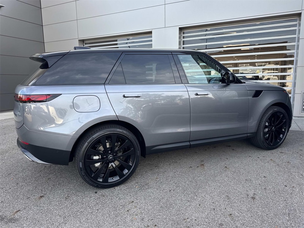 2025 Land Rover Range Rover Sport SE photo 7