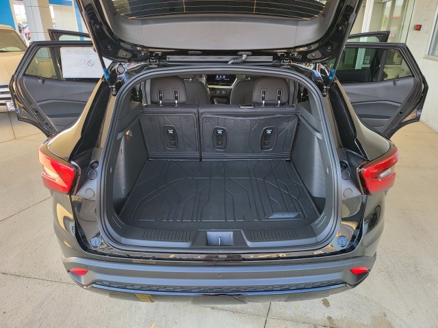 2025 Chevrolet Trax photo 6