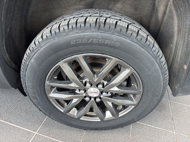 2017 Gmc Acadia SLT photo 4