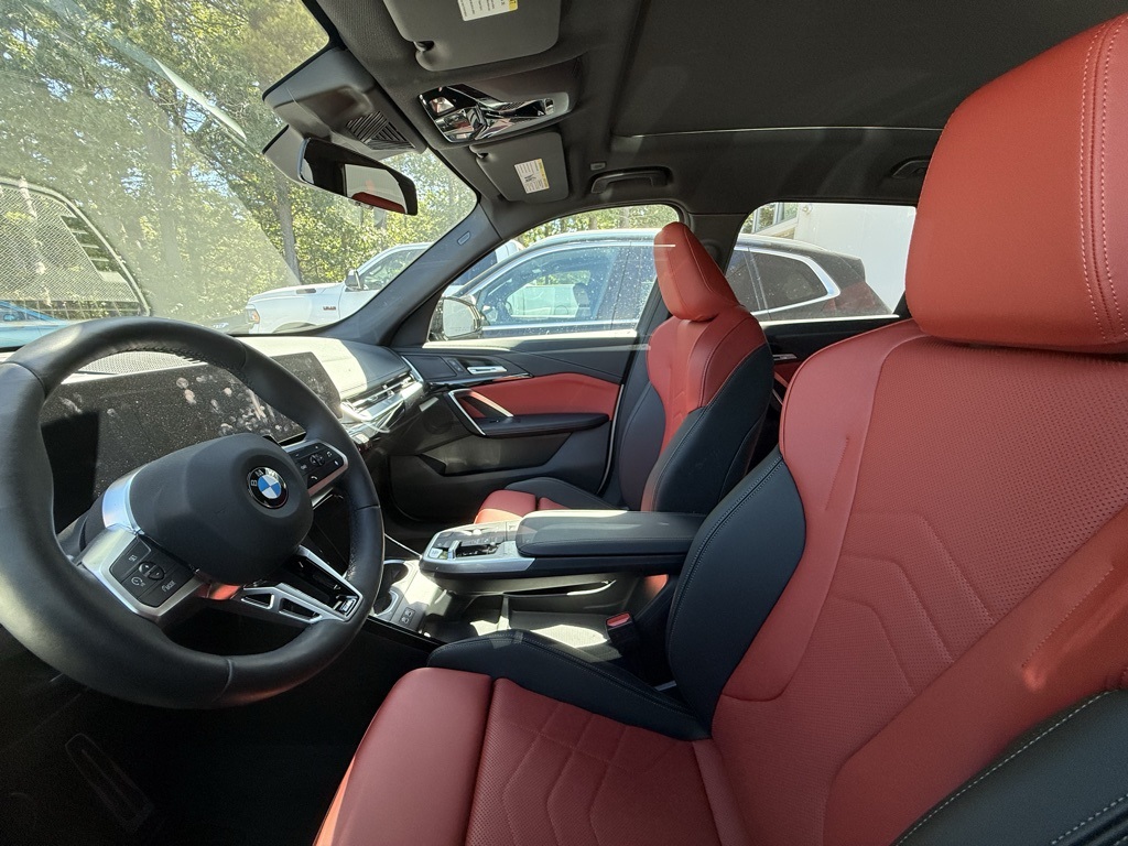 2025 Bmw X1 XDrive28i photo 3