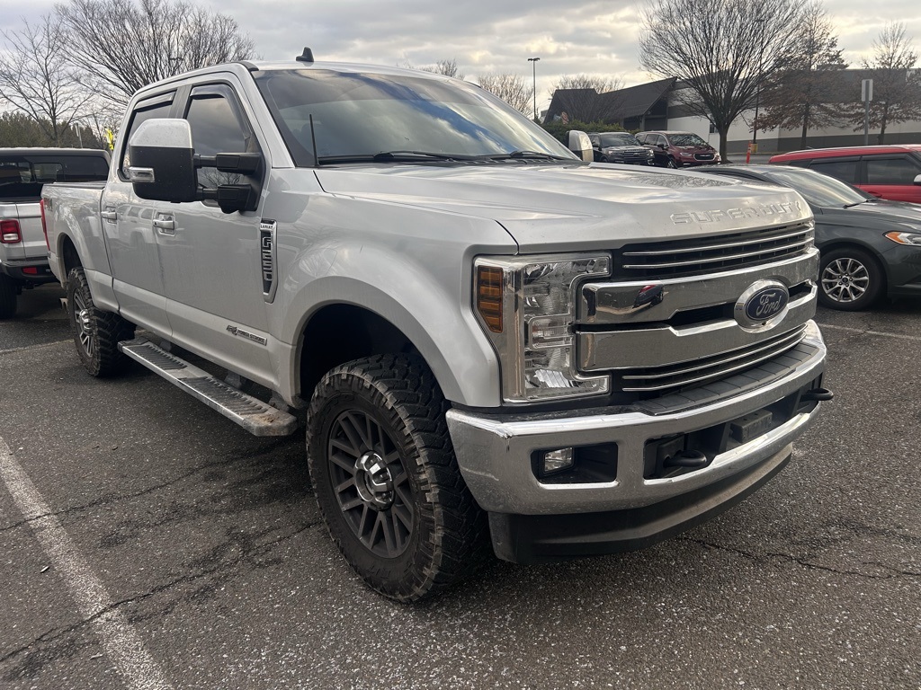 2019 Ford F-250 Super Duty Lariat's photo