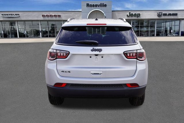 2025 Jeep Compass Altitude Special Edition photo 3