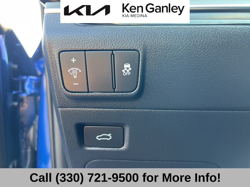 2025 Kia K5 EX photo 26