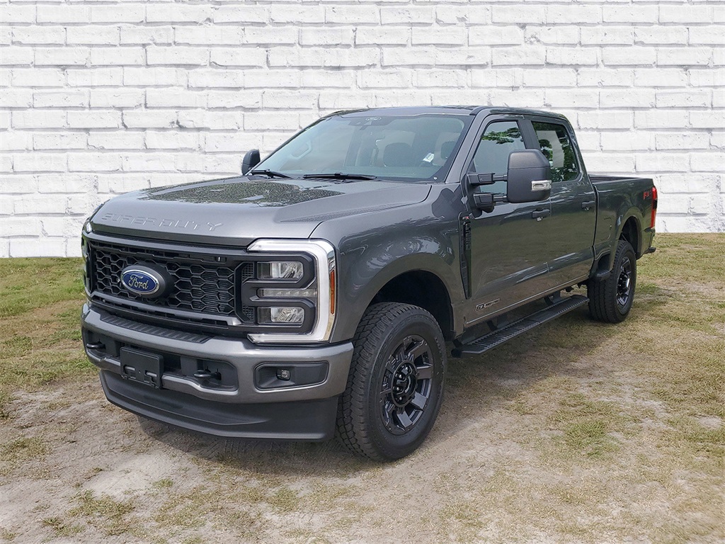2025 Ford F-250 XL photo 4