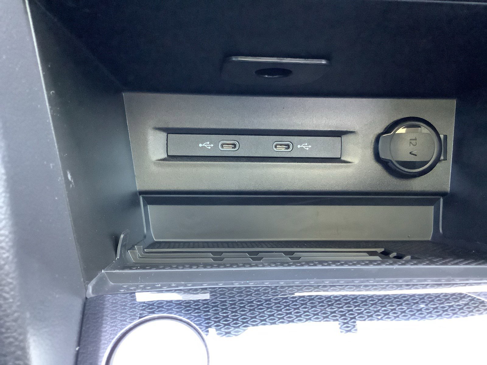 2025 Volkswagen Taos SE photo 18