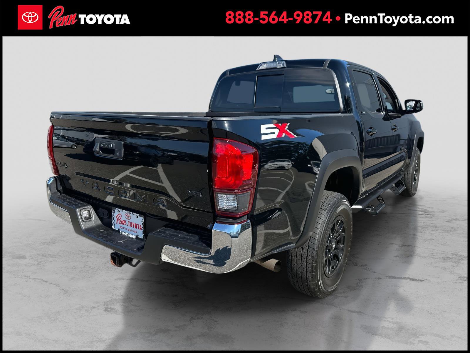 2023 Toyota Tacoma SR5 4x4 photo 3