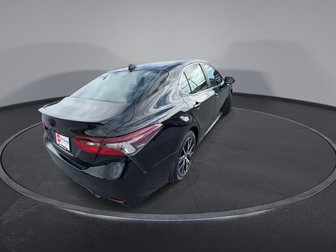 2023 Toyota Camry SE photo 8