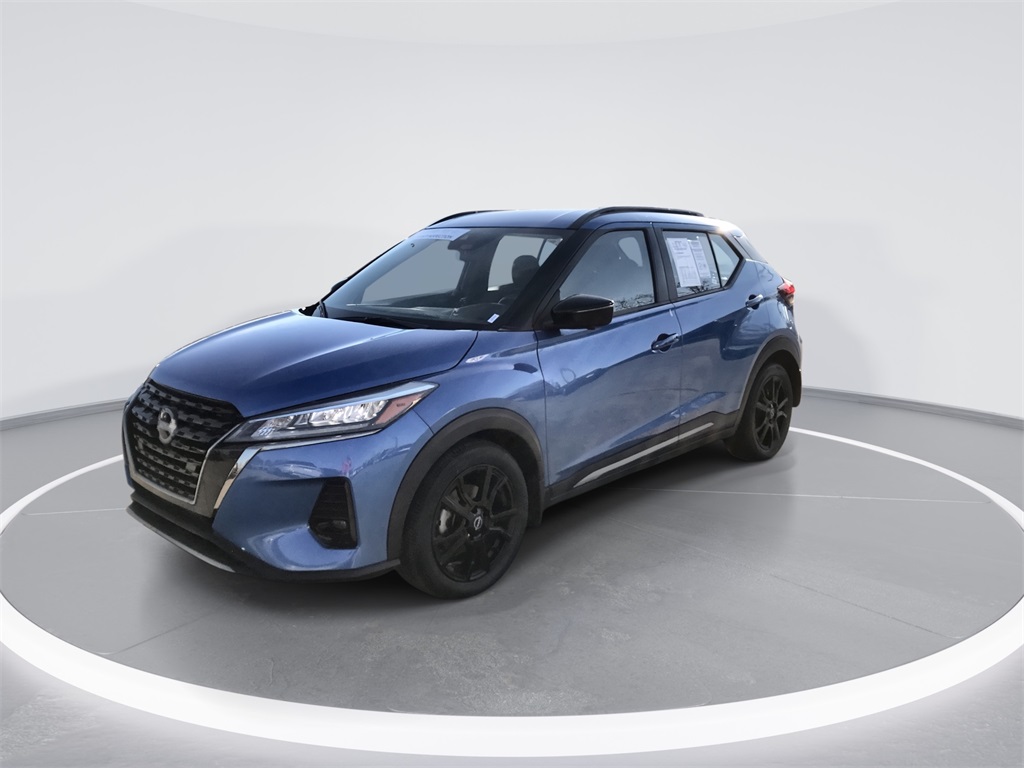 2024 Nissan Kicks SR photo 4