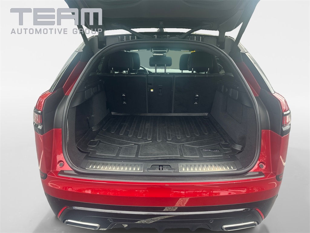 2023 Land Rover Range Rover Velar R-Dynamic S photo 12