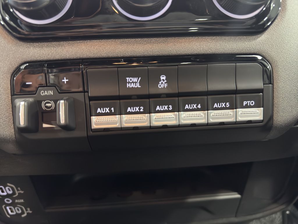 2025 Ram 5500 Tradesman photo 26