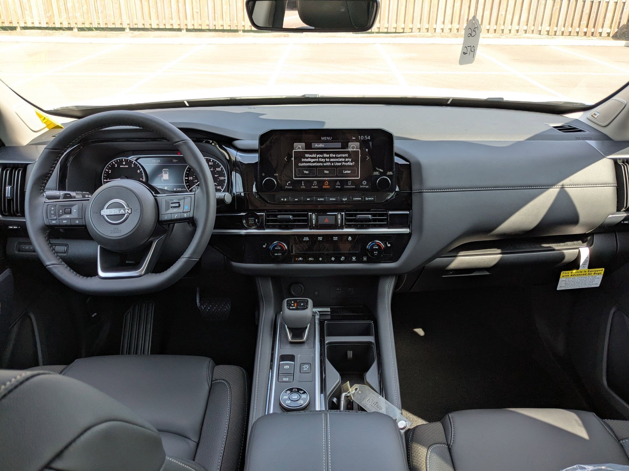 2025 Nissan Pathfinder SL photo 14