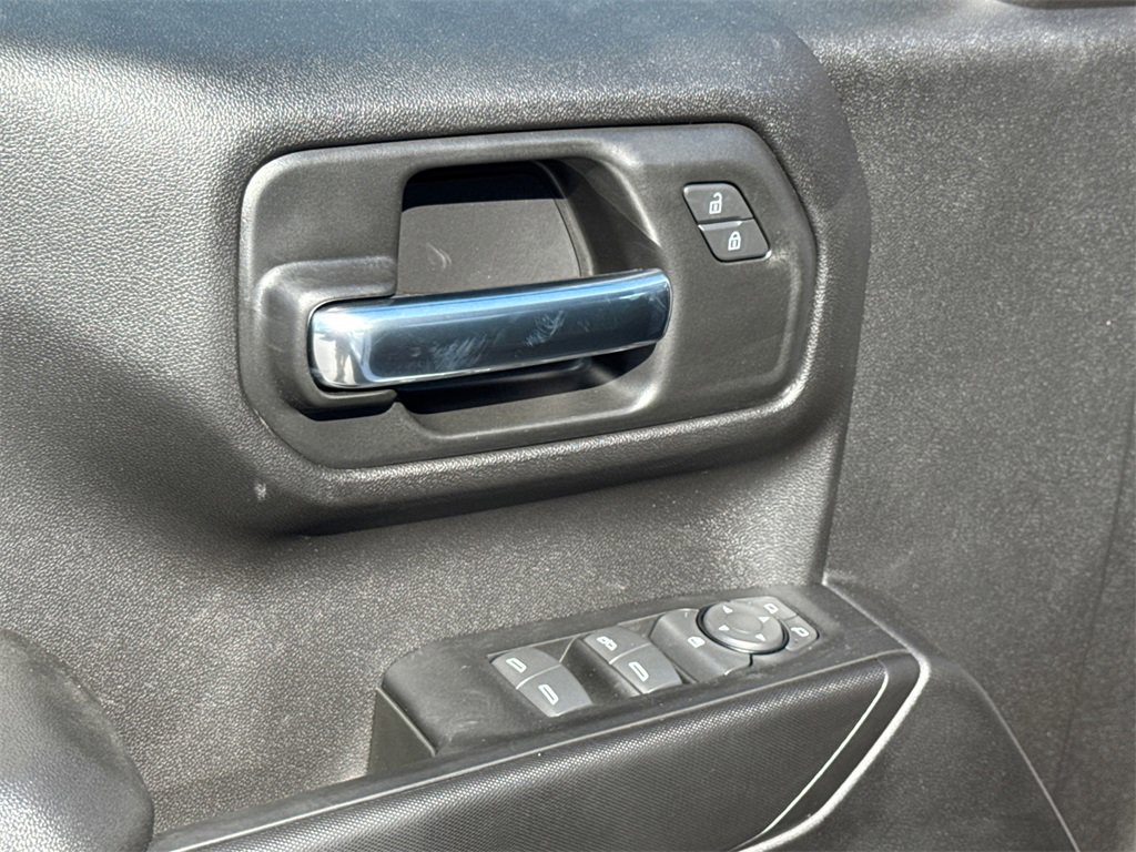 2026 Chevrolet Silverado 1500 Custom photo 17