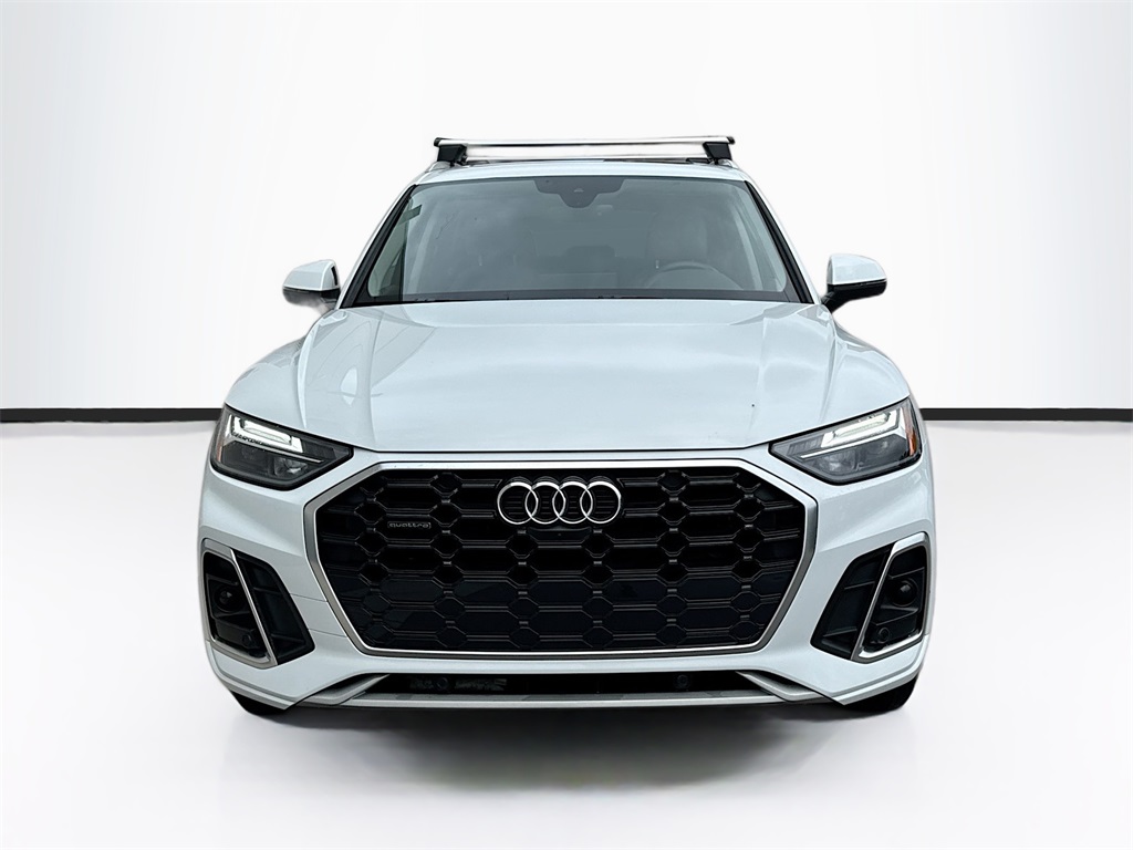 2022 Audi Q5 45 S line Premium Plus photo 2