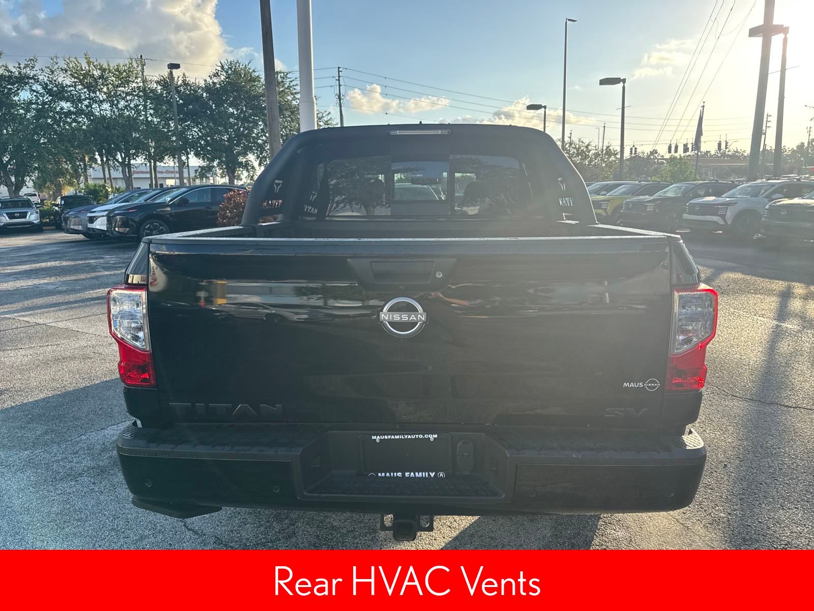 2024 Nissan Titan SV photo 4
