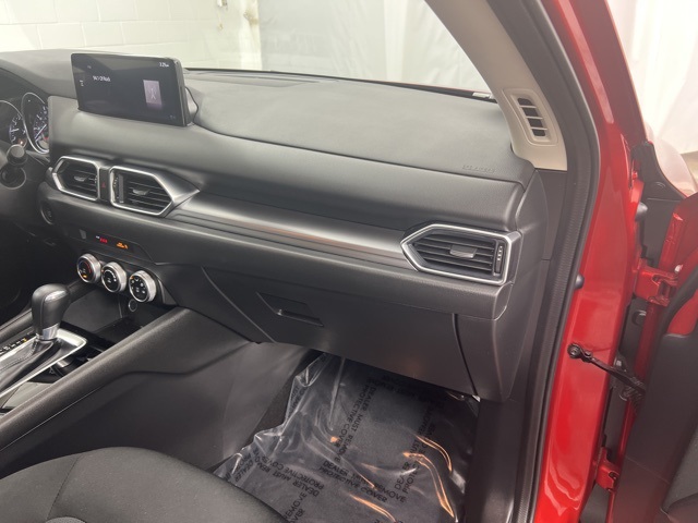 2022 Mazda CX-5 2.5 S Preferred photo 18