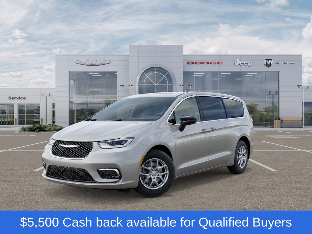 2026 Chrysler Pacifica Select's photo