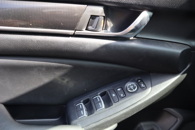 2020 Honda Accord Sport photo 10