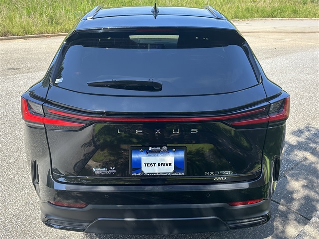 2025 Lexus NX 350h photo 4