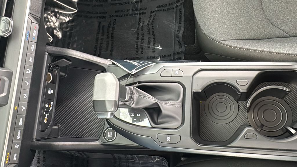 2025 Kia K4 LXS photo 26