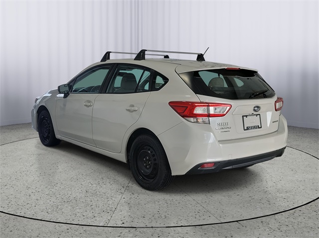 2019 Subaru Impreza 2.0i photo 2