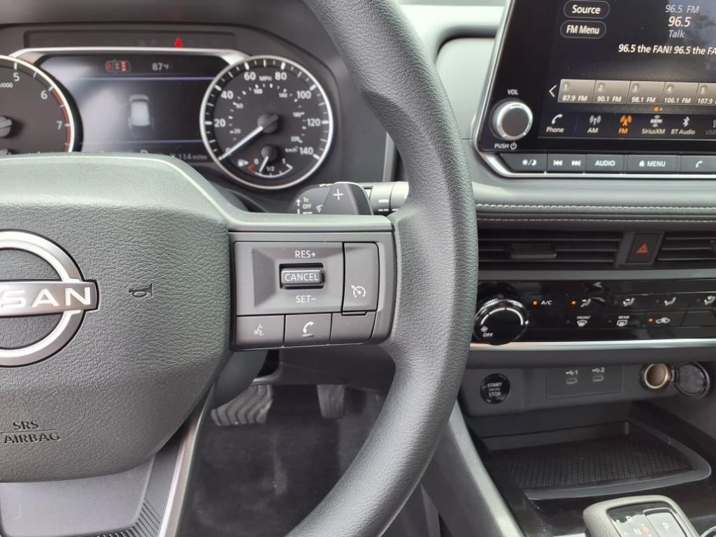 2026 Nissan Rogue S photo 3