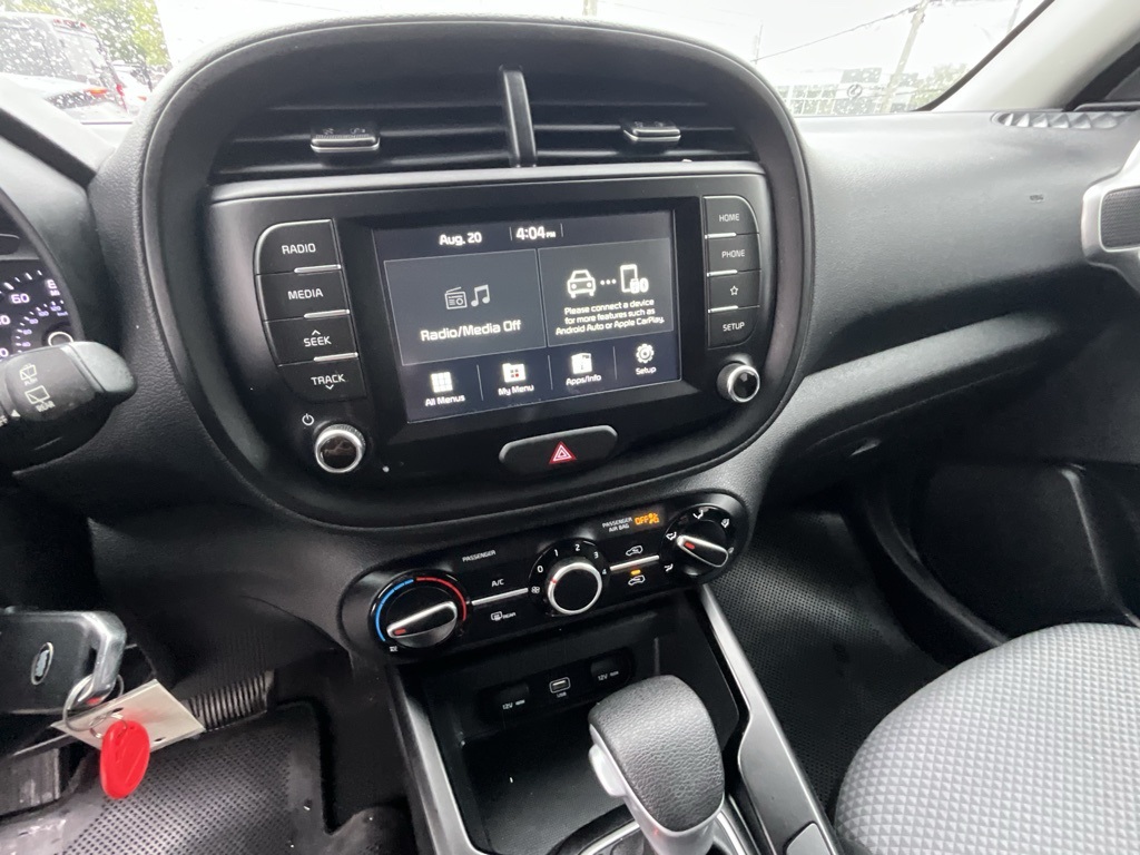 2021 Kia Soul LX photo 14