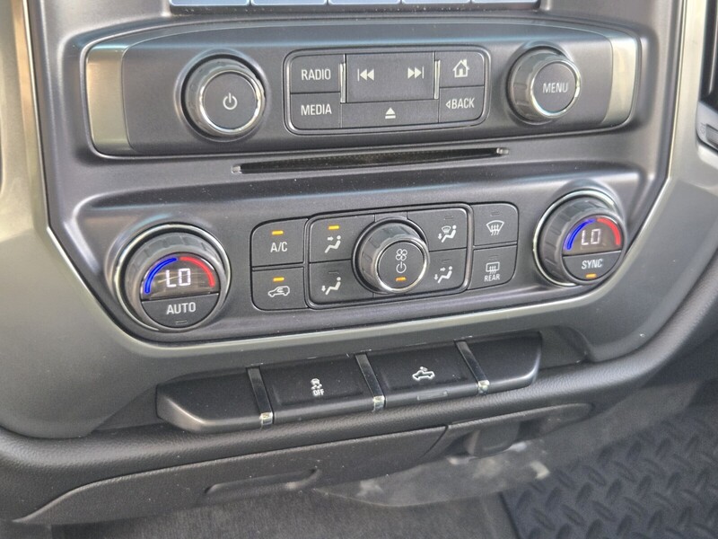 2018 Chevrolet Silverado 1500 LT photo 18