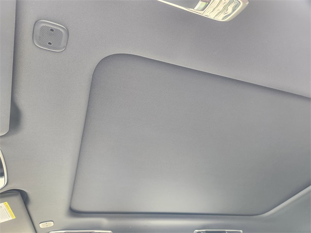 2025 Land Rover Range Rover SE photo 23