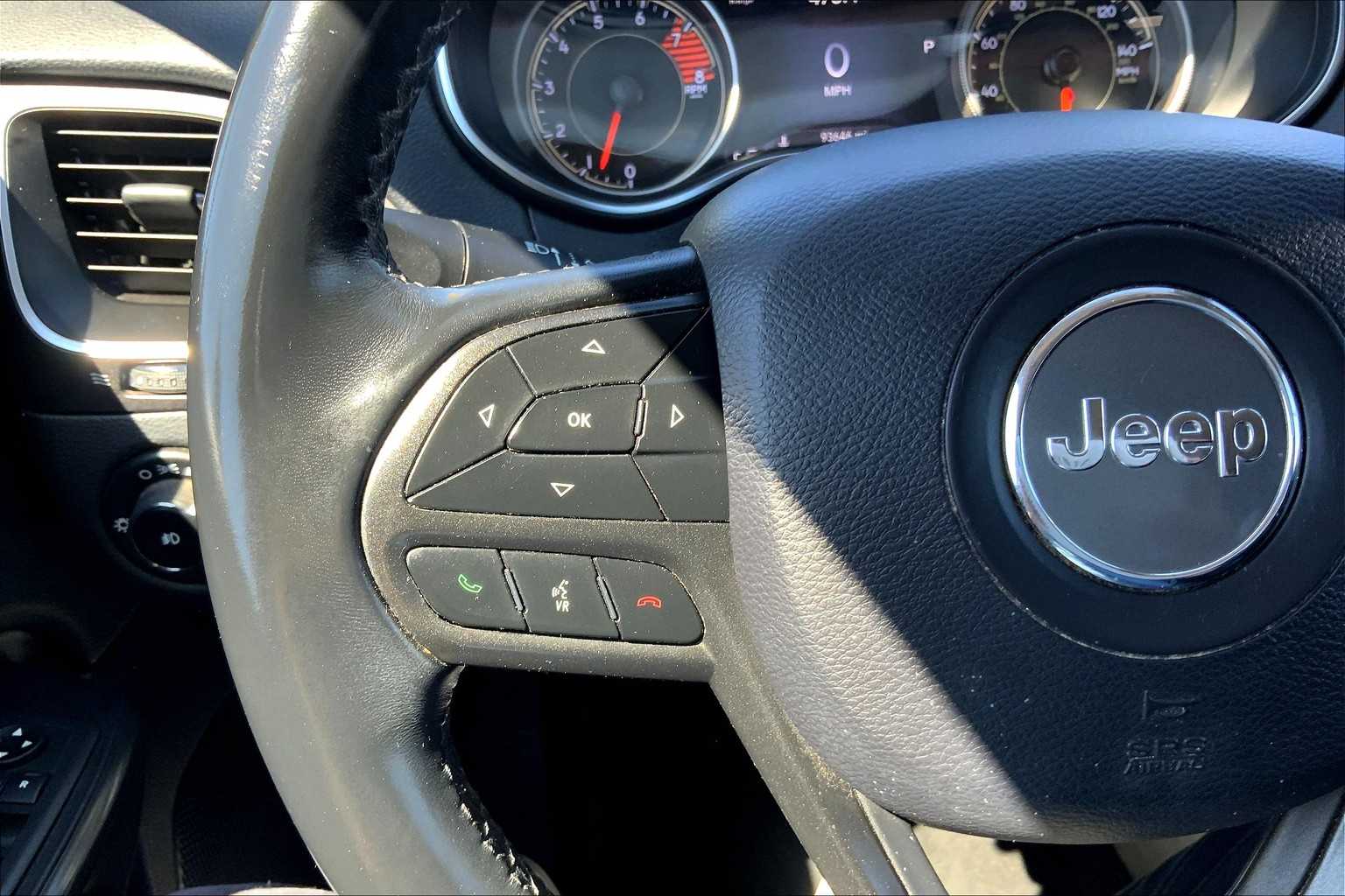 2019 Jeep Cherokee Trailhawk photo 20