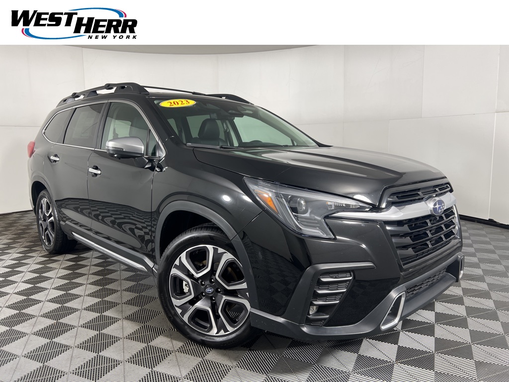 2023 Subaru Ascent Touring's photo