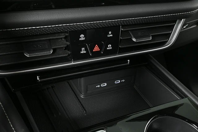 2025 Volkswagen Atlas SE Technology photo 14