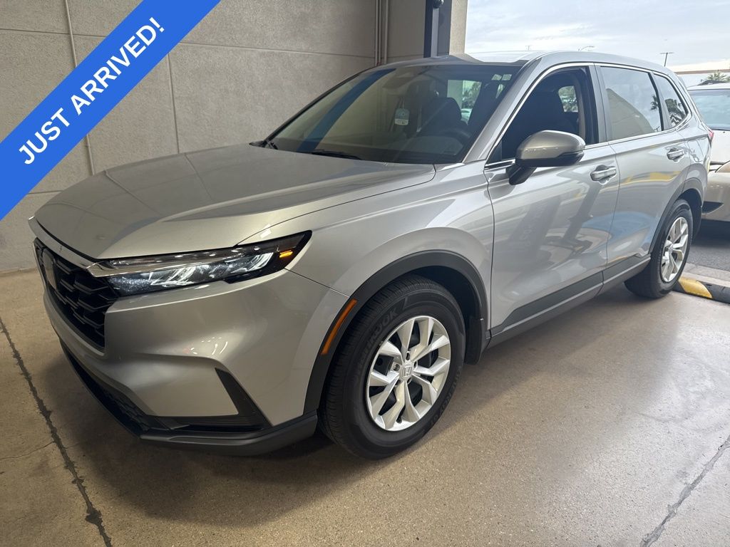 2023 Honda CR-V LX's photo