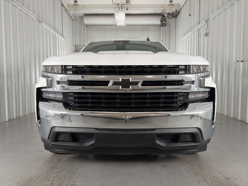 2020 Chevrolet Silverado 1500 LT photo 2