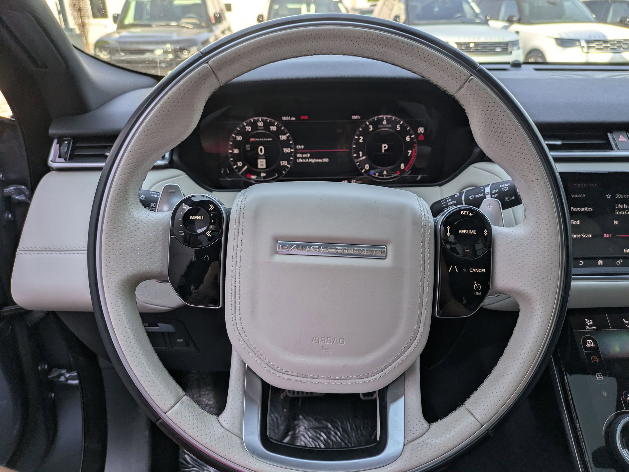 2020 Land Rover Range Rover Velar R-Dynamic HSE photo 15