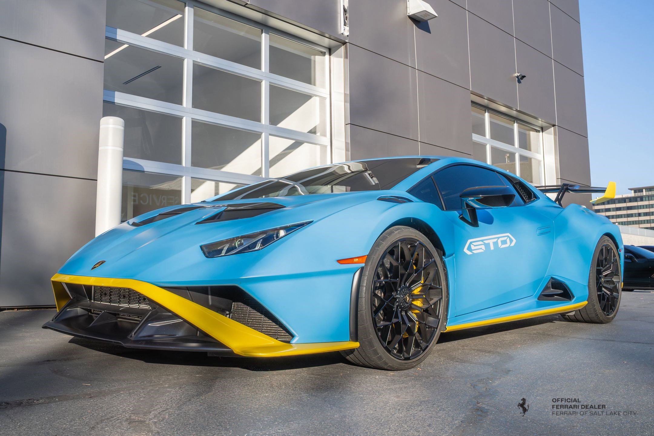 2022 Lamborghini Huracan STO