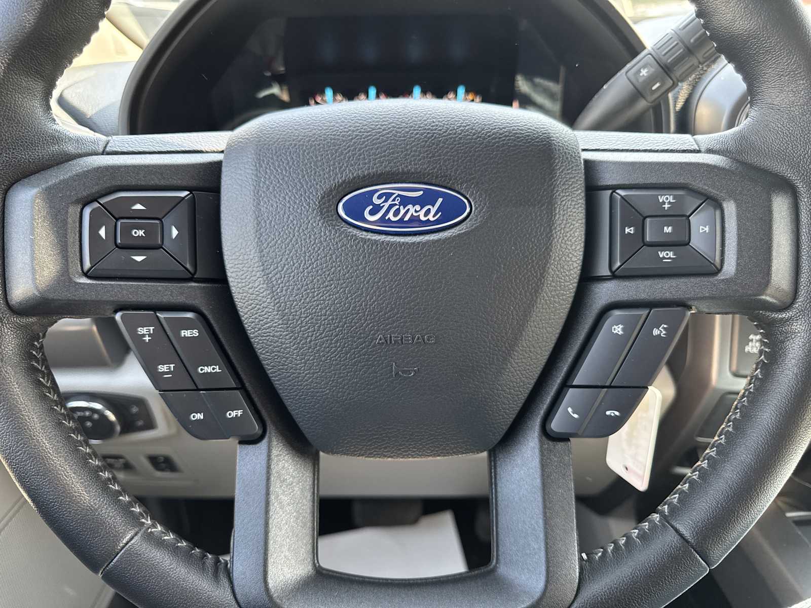 2019 Ford F-150 XLT photo 26