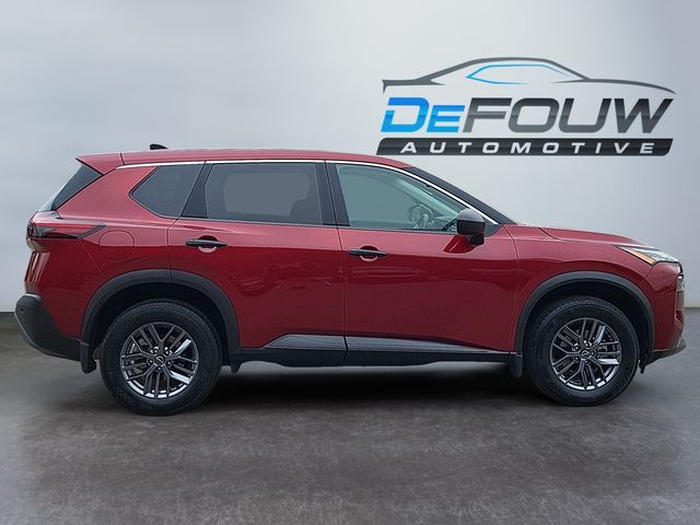 2023 Nissan Rogue S photo 2