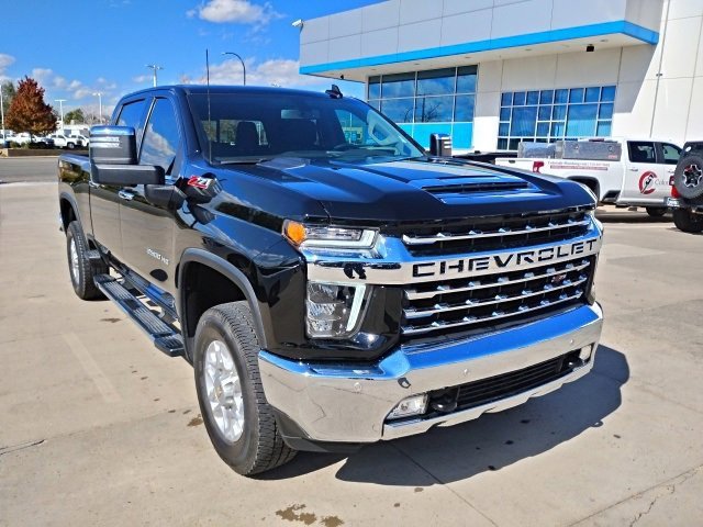 2022 Chevrolet Silverado 2500HD LTZ photo 3
