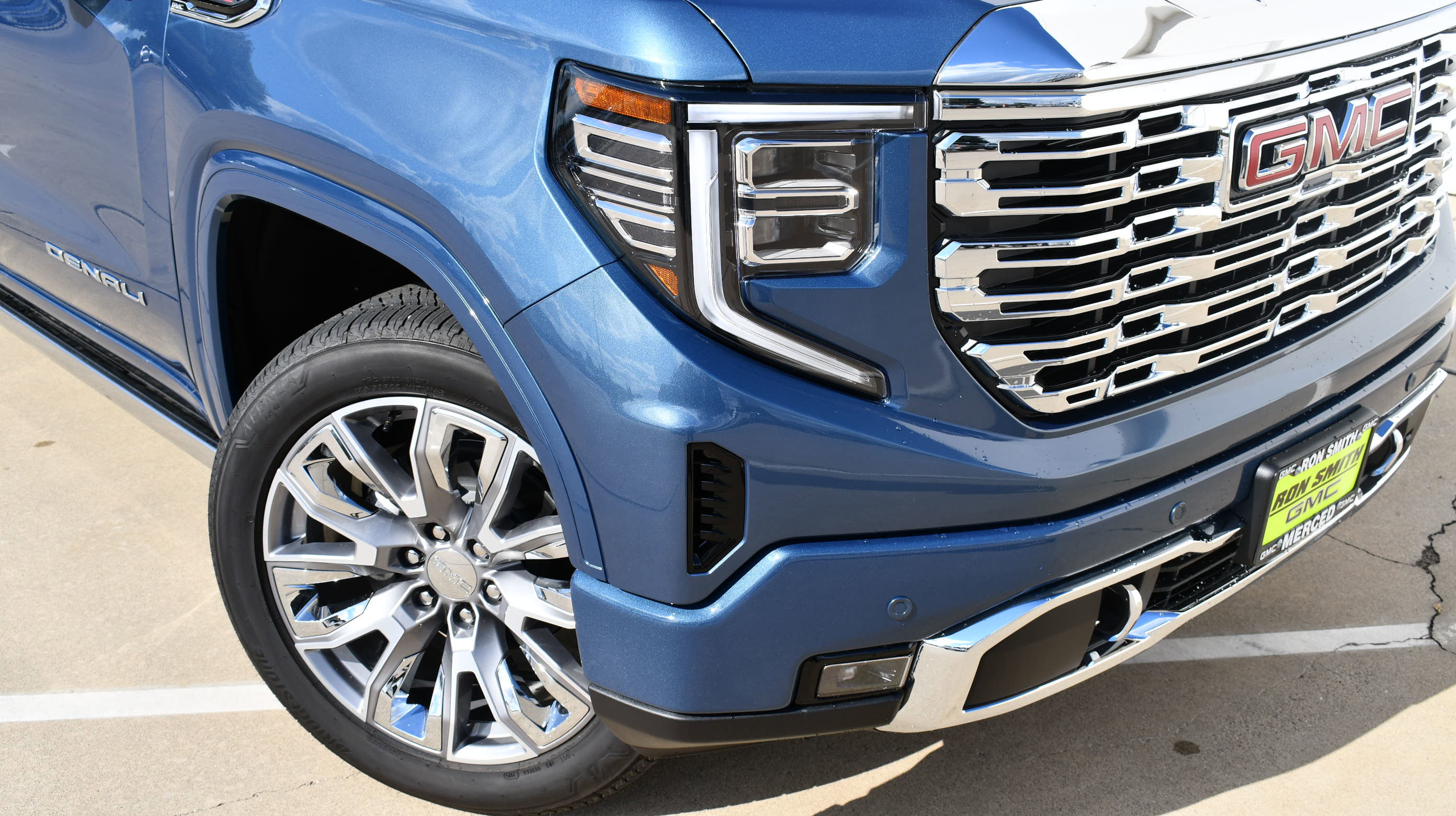 2026 Gmc Sierra 1500 Denali photo 3