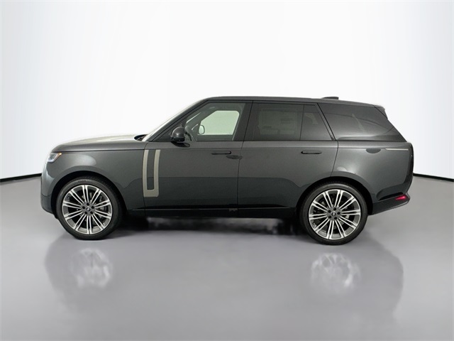2025 Land Rover Range Rover SE photo 8