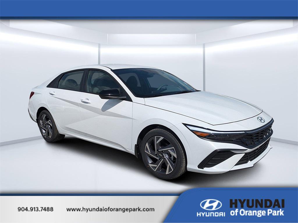 2025 Hyundai Elantra Limited's photo